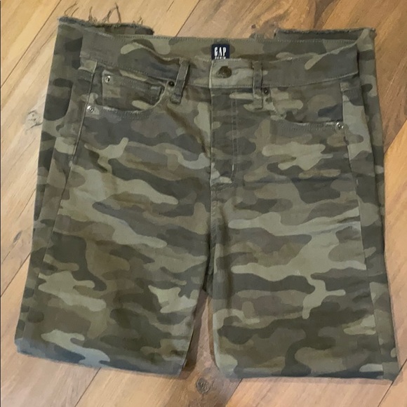 Gap True Skinny, sz 8/29, camo crop jeans, EUC - Picture 2 of 4